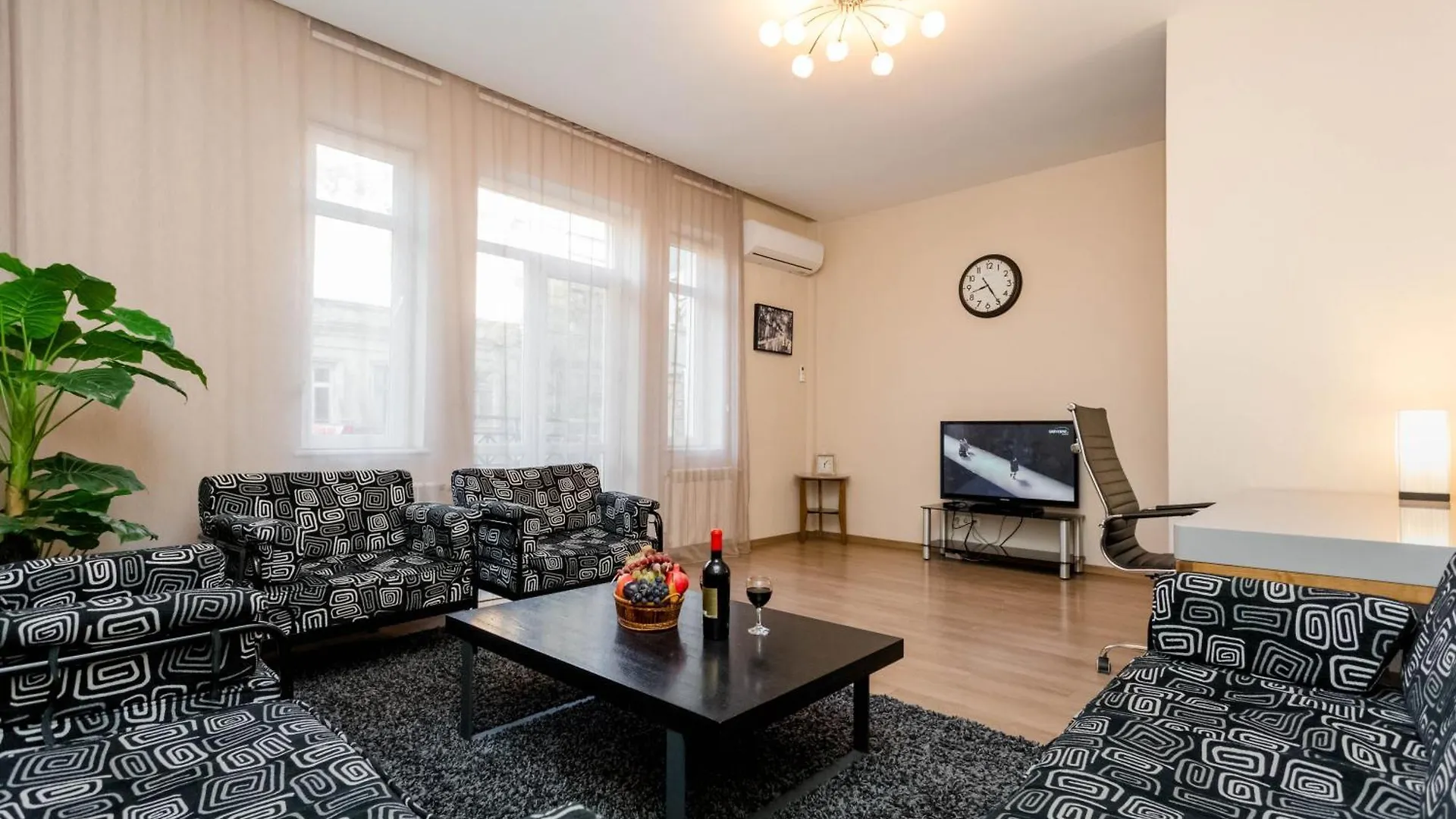 Central Comfort Place Tiflis 0*,  Gürcistan